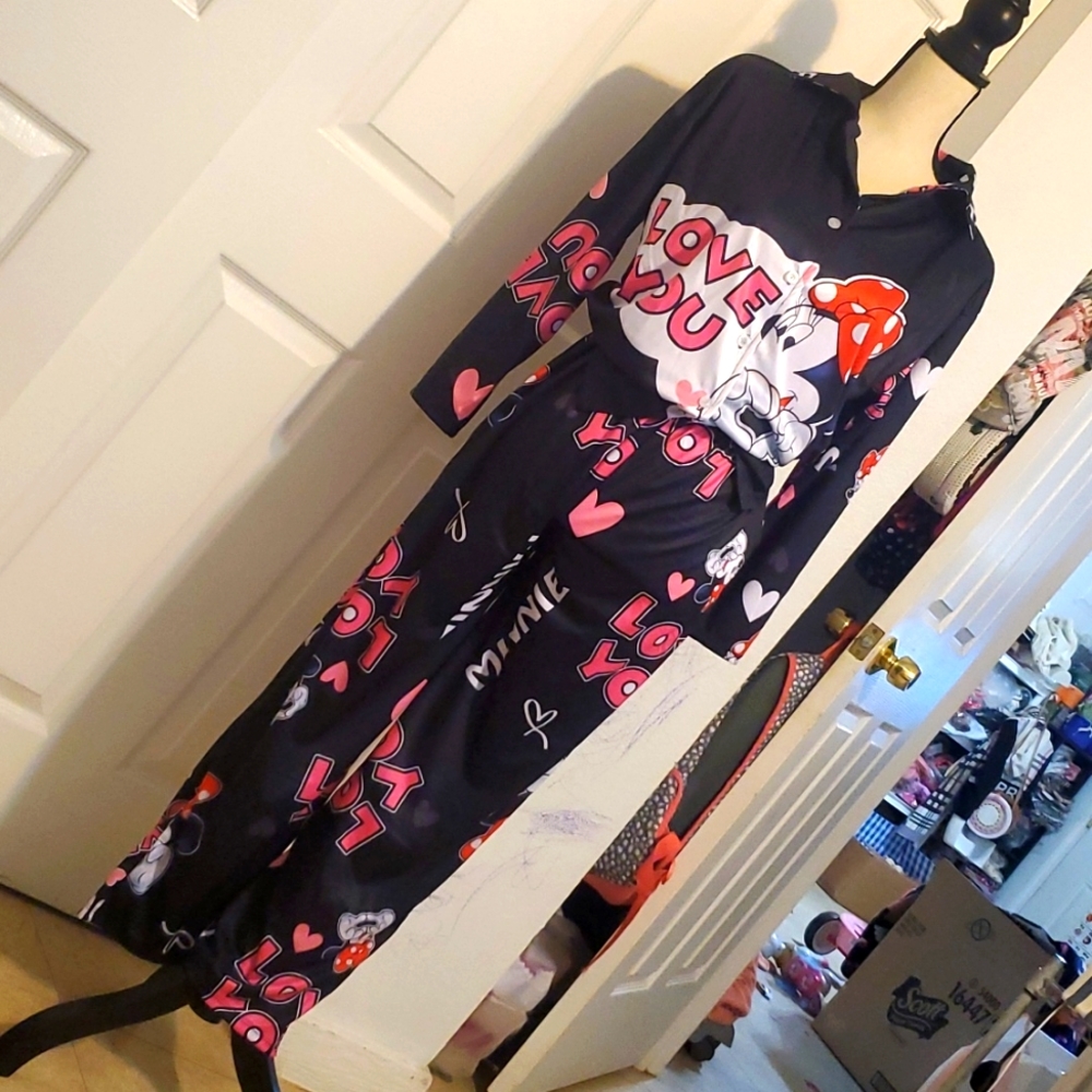 Minnie mouse pajama set